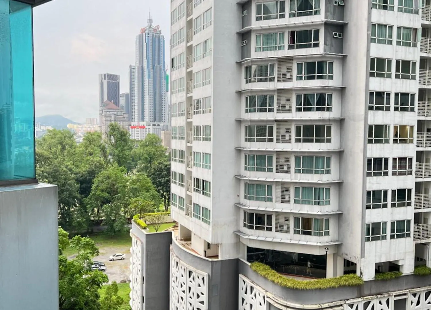 Summer Suites Klcc By Cozy Stay كوالالمبور 3*,