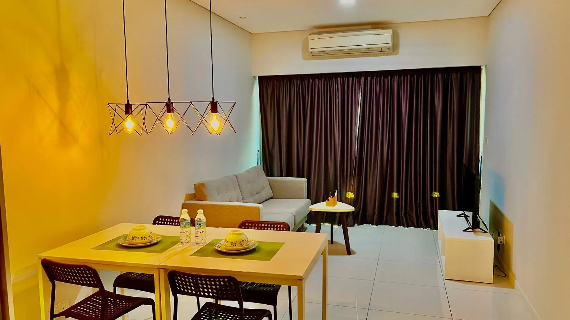 فندق Summer Suites Klcc By Cozy Stay كوالالمبور
